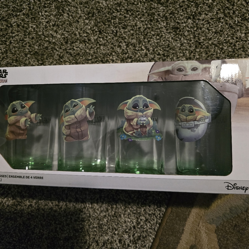 Disney Star Wars Baby Yoda Glass Set